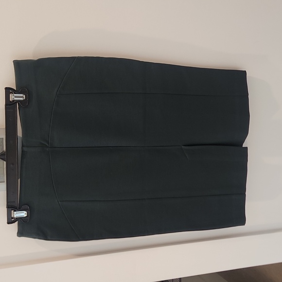 Ann Taylor NWOT Knee-Length Pencil Skirt - Picture 3 of 4